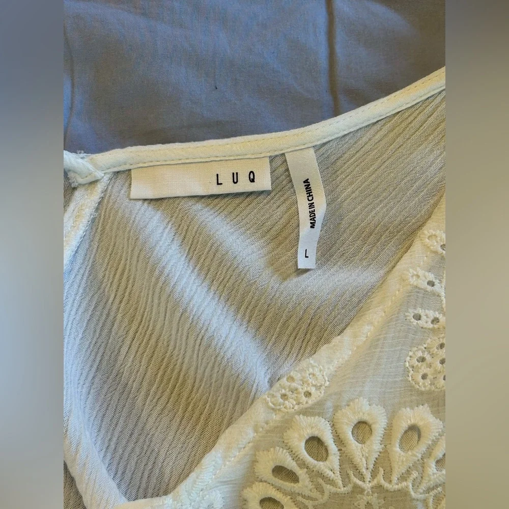 LUQ White Embroidered Lace Tank Top | Boho Romantic | Size L | EUC - Picture 5 of 6